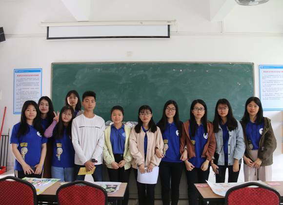 员工评委与工作人员合照